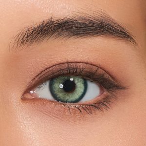 Emerald Green Contact Lenses