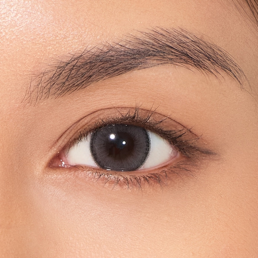 neo-better-be-dainty-gray-closeup-eye.jpg
